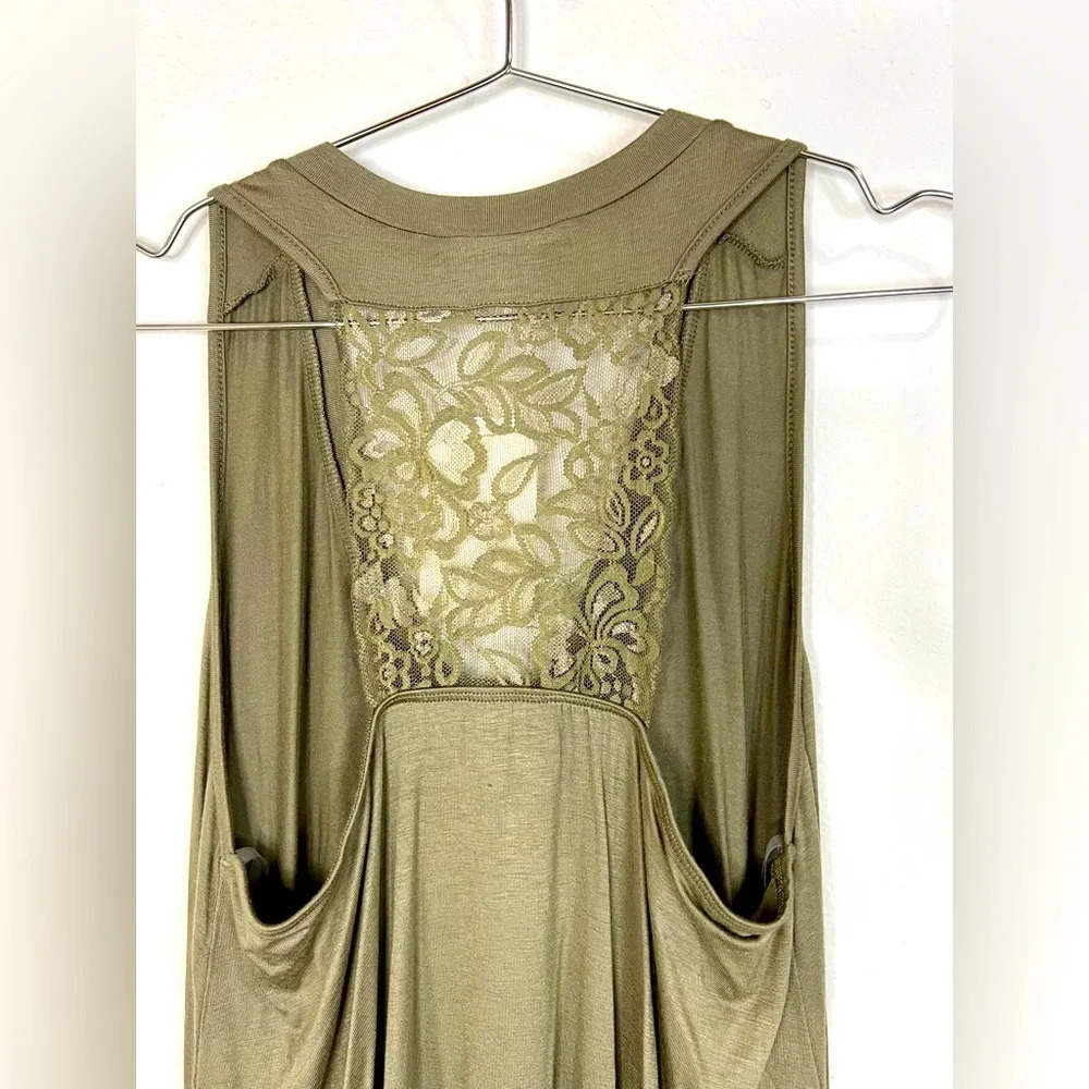 🆕 London Rose Olive Green Tank with Lace Accent - Picture 9 of 10